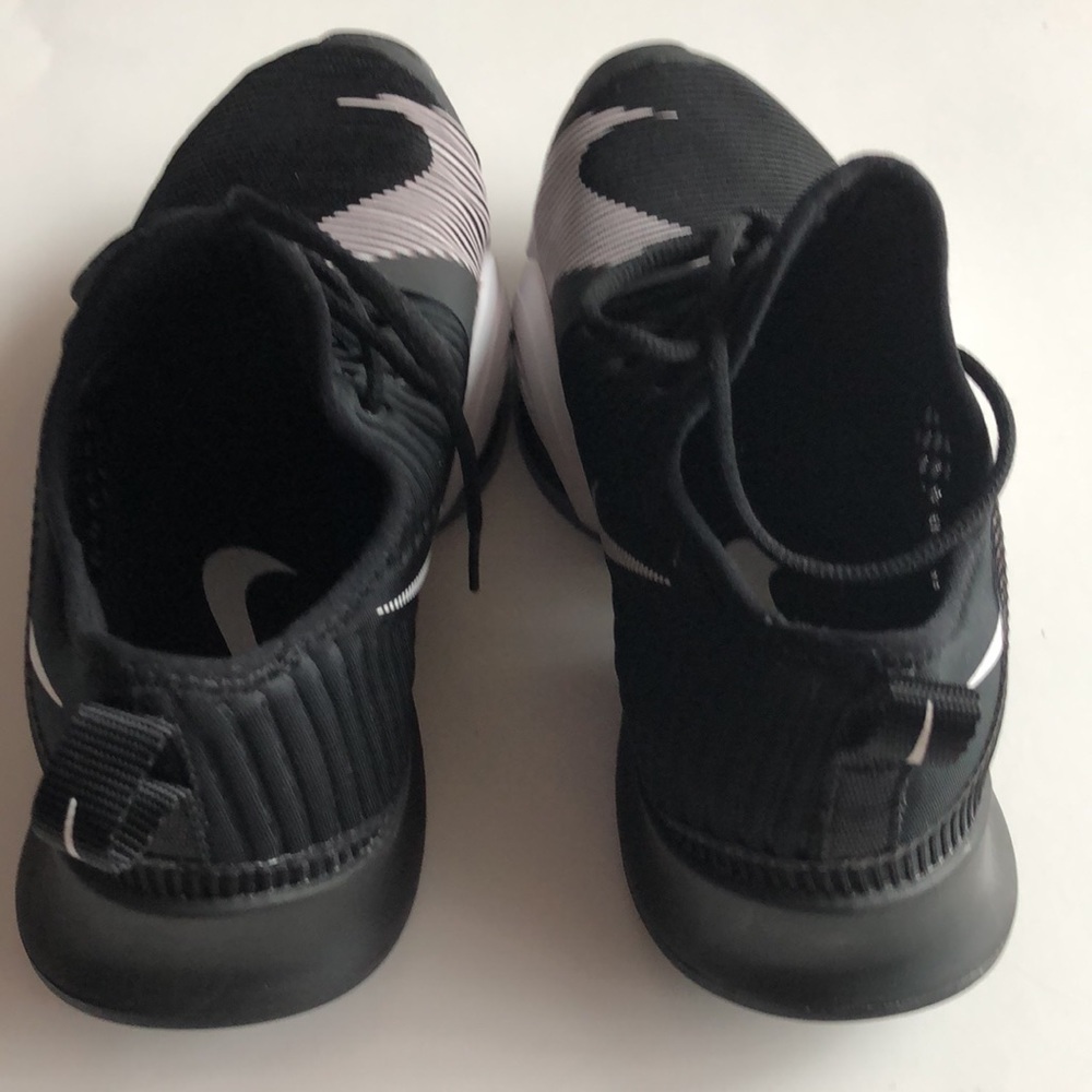 Nike Black/ White Superrep Sneakers - Picture 4 of 8